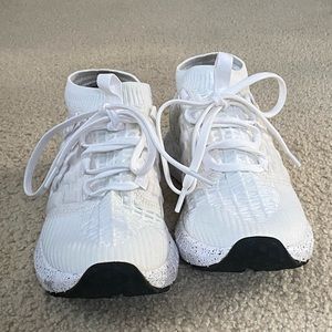 Under Armour hovr sneakers